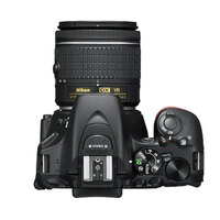 Nikon D5600 DSLR + 18-55mm f3.5-5.6G VR Lens