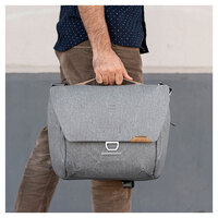 Peak Design Everyday Messenger Bag 13L Version 2 - Black