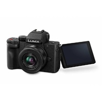 Panasonic Lumix G100 + 12-32mm - with Grip/Tripod