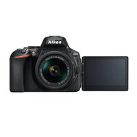 Nikon D5600 DSLR + 18-55mm f3.5-5.6G VR Lens