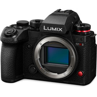 Panasonic Lumix S1R II with S 24-60mm f/2.8 Lens