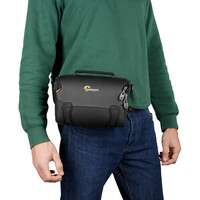 Lowepro Adventura SH 140 III Shoulder Bag - Black