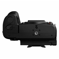 Panasonic Lumix GH6 Mirrorless Camera with Leica 12-35mm f/2.8 PWR OIS Lens
