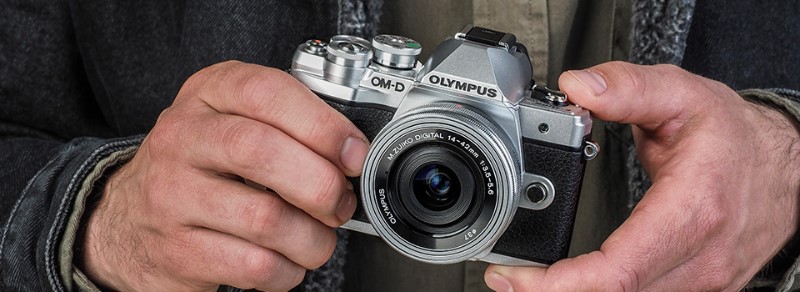 Olympus OM-D E-M10 III