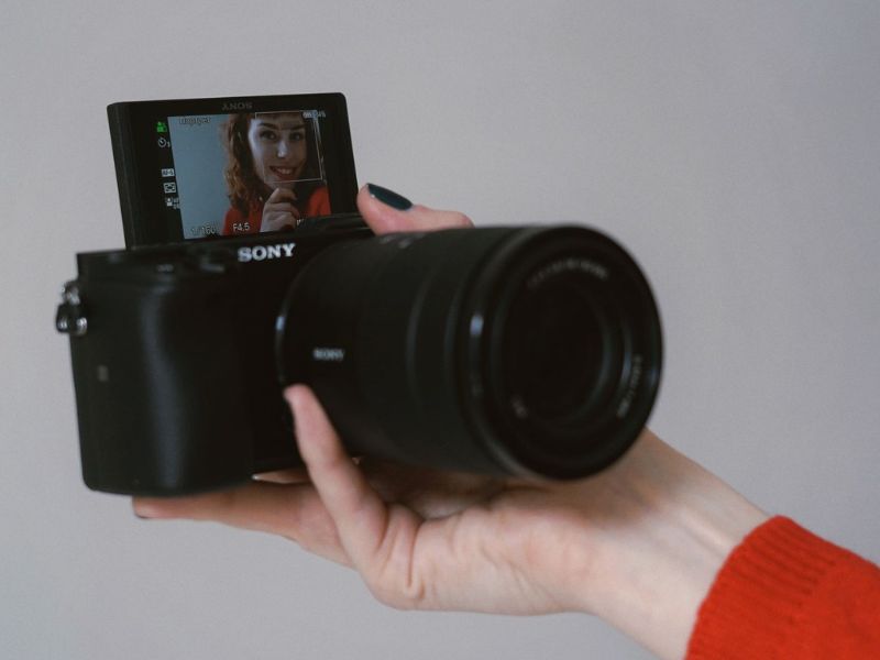 Zoom lens for content creation
