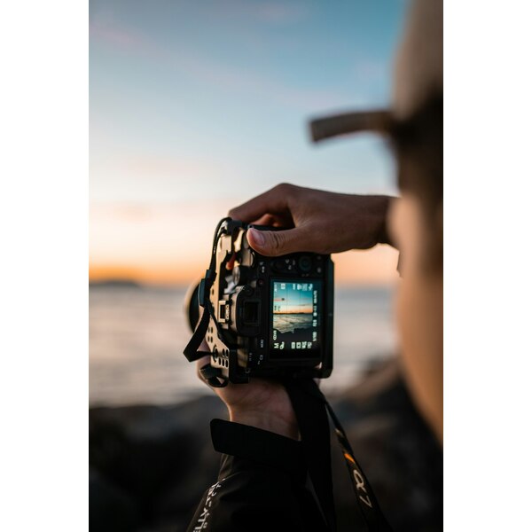 Photography Basics: The Complete Beginner's Guide to Getting Started image